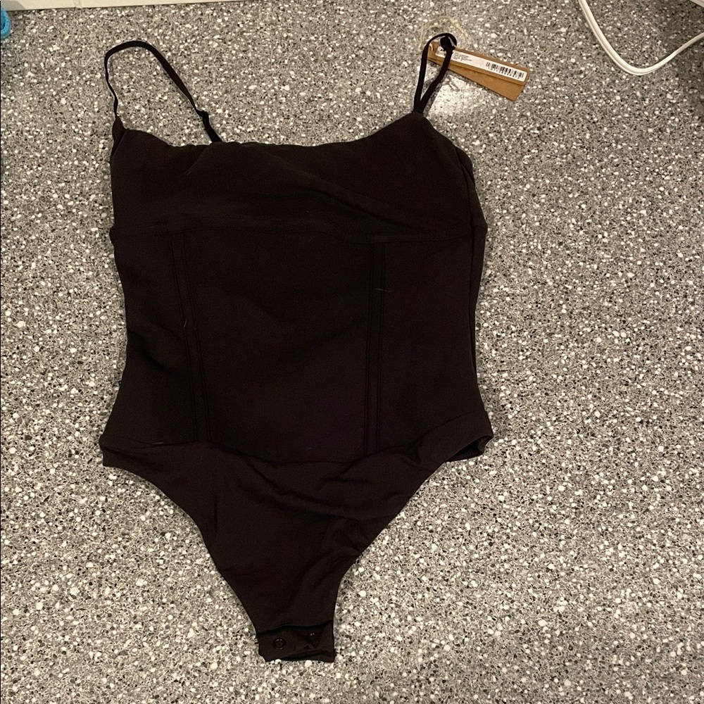 SKIMS- Fits Everybody Corset Bodysuit color onyx - Picture 3 of 6